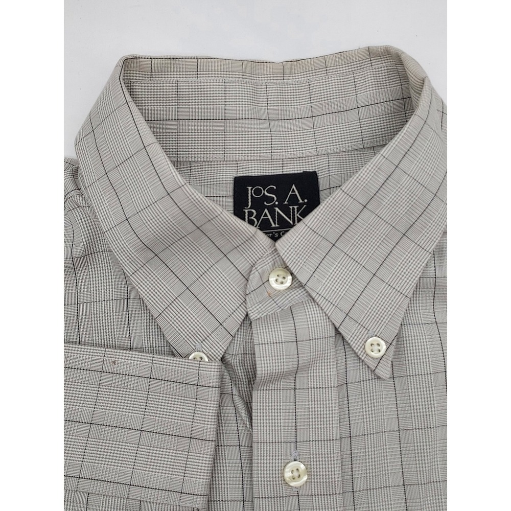 Jos A Bank Traveler's Collection Mens Dress Shirt 16 1/2-35 Plaid Button Up